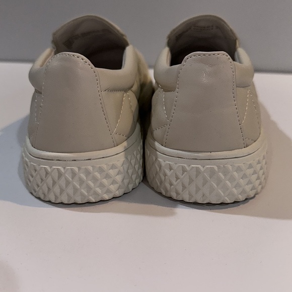 Aerosols Aware Quilted puff sneakers women 6.5 - Picture 4 of 5